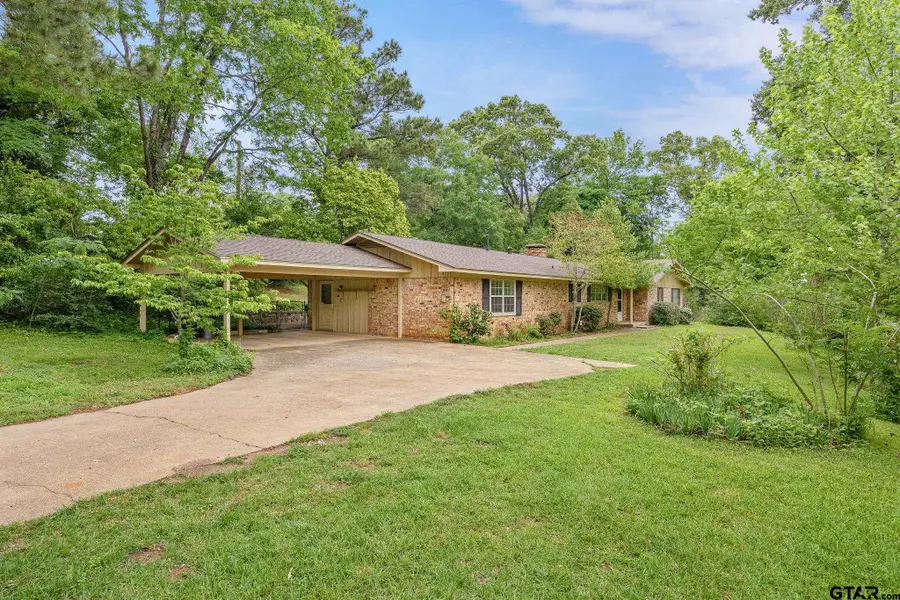 201 Old Tyler Rd, Whitehouse, TX 75791 - #2