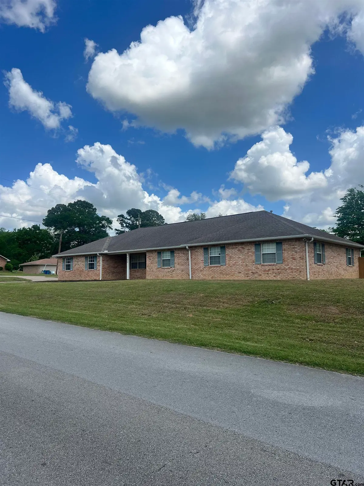 1002 S Boyd, Lindale, TX 75771 - #1