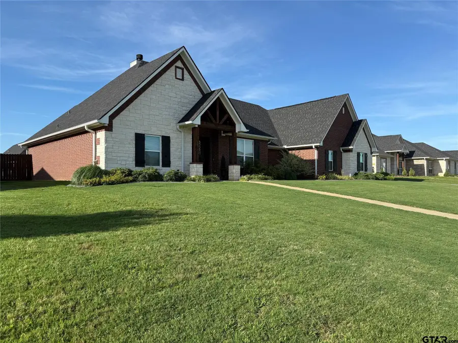 1003 Stone Bridge St, Mount Pleasant, TX 75455 - #3