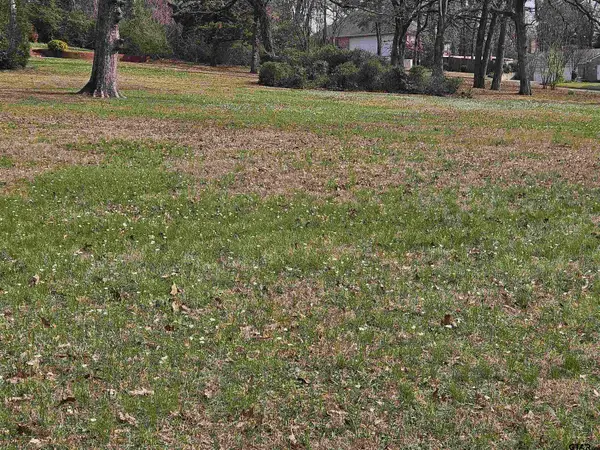 2995 S Broadway, Tyler, TX 75701