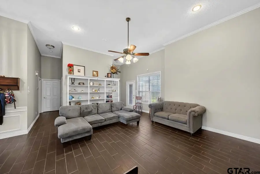 801 Beth Dr, Tyler, TX 75703 - #3