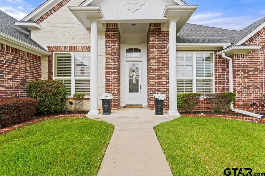 1303 Fairfield Ln, Tyler, TX 75703 - #2