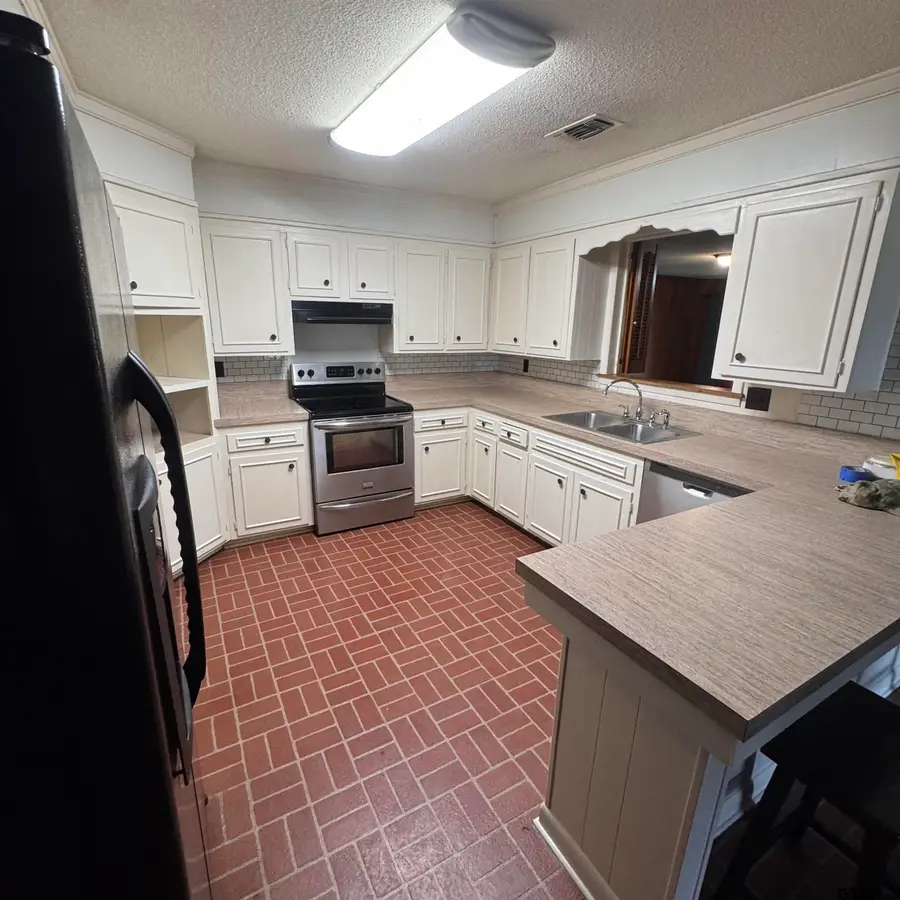 300 Merrell Drive, Sulphur Springs, TX 75482 - #3