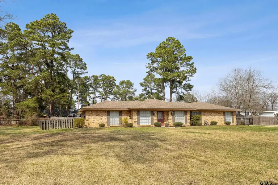 1302 W Sabine St., Carthage, TX 75633 - #3