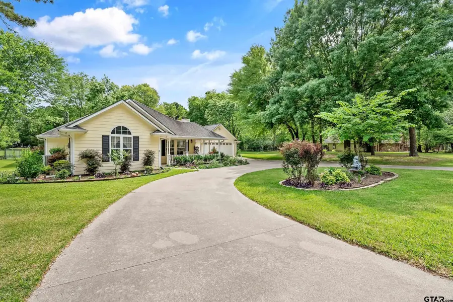 608 Green Meadown Trail, Holly Lake Ranch, TX 75765 - #2