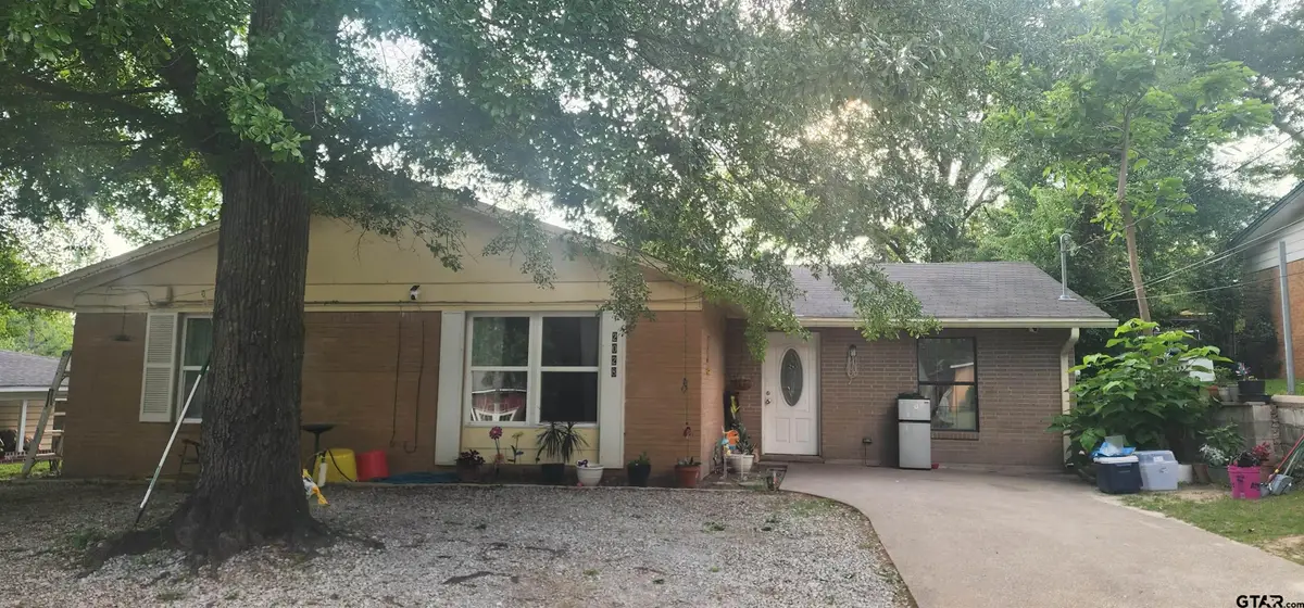2028 Bradshaw Dr, Tyler, TX 75702 - #1