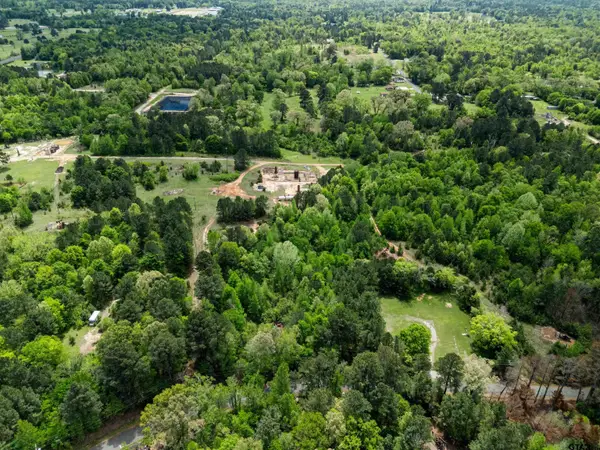 2687 Camp Switch Rd, White Oak, TX 75693