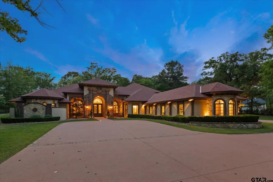 3705 Champions Ridge Ln., Longview, TX 75605 - #2