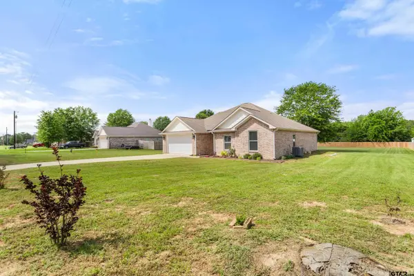 16889 C R 3224, Winona, TX 75792