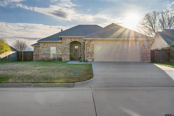 1202 Rock Creek Dr, Sulphur Springs, TX 75482