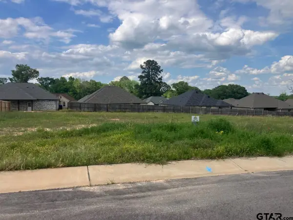 205 Toro Drive, Winona, TX 75792