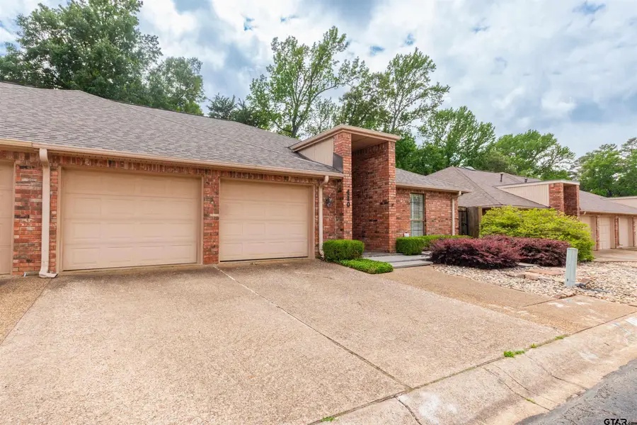 410 Amberwood Cir, Tyler, TX 75701 - #2