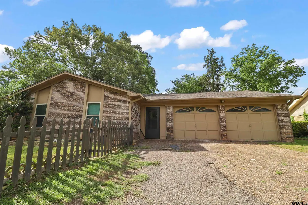 10142 Brookwood Dr, Tyler, TX 75707 - #1