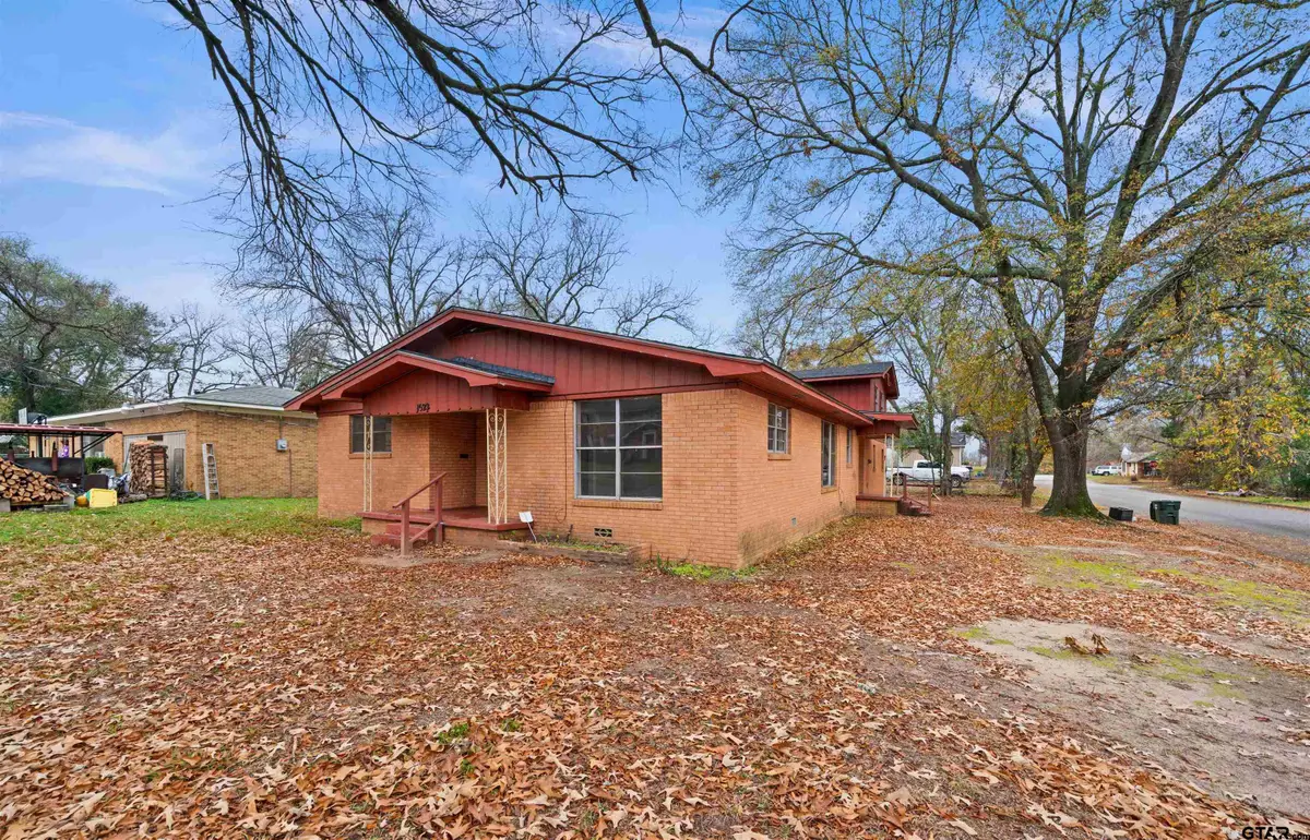 1522 N Ross, Tyler, TX 75702 - #1