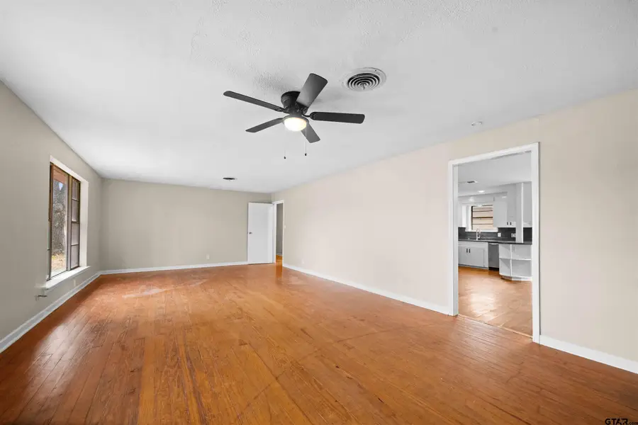 1522 N Ross, Tyler, TX 75702 - #2