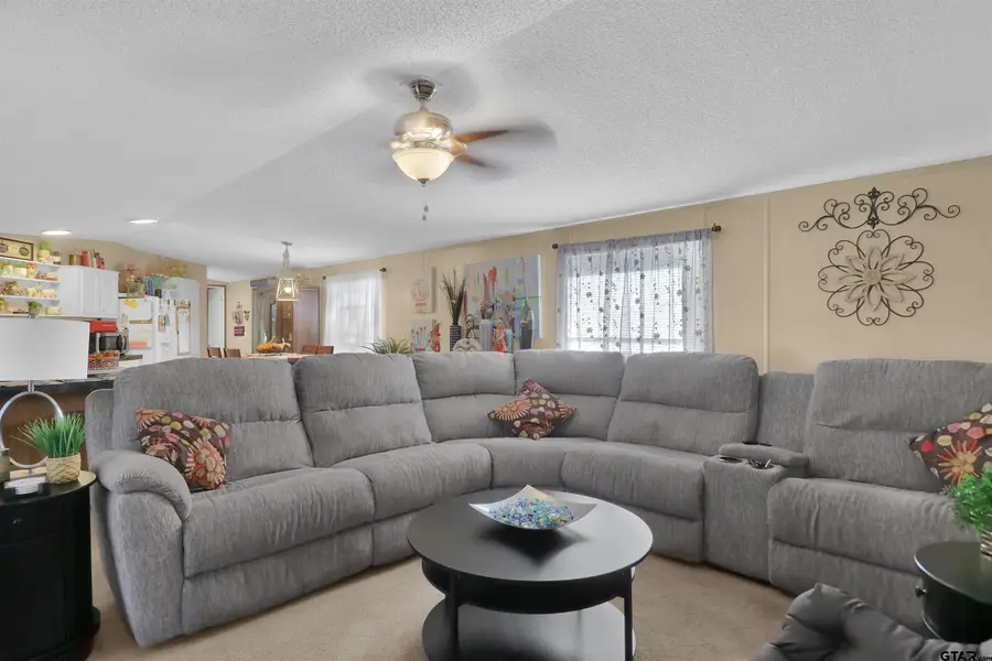 602 N Commerce, Overton, TX 75684 - #3