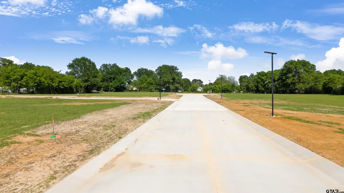 206 E Teal Drive, Troup, TX 75789 - #1