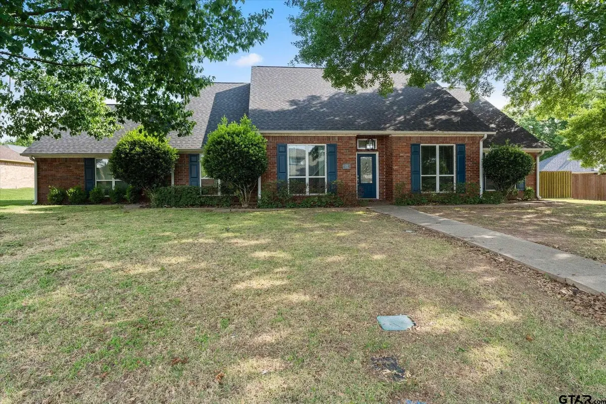 216 TURNBERRY CIRCLE, Mount Pleasant, TX 75455 - #1