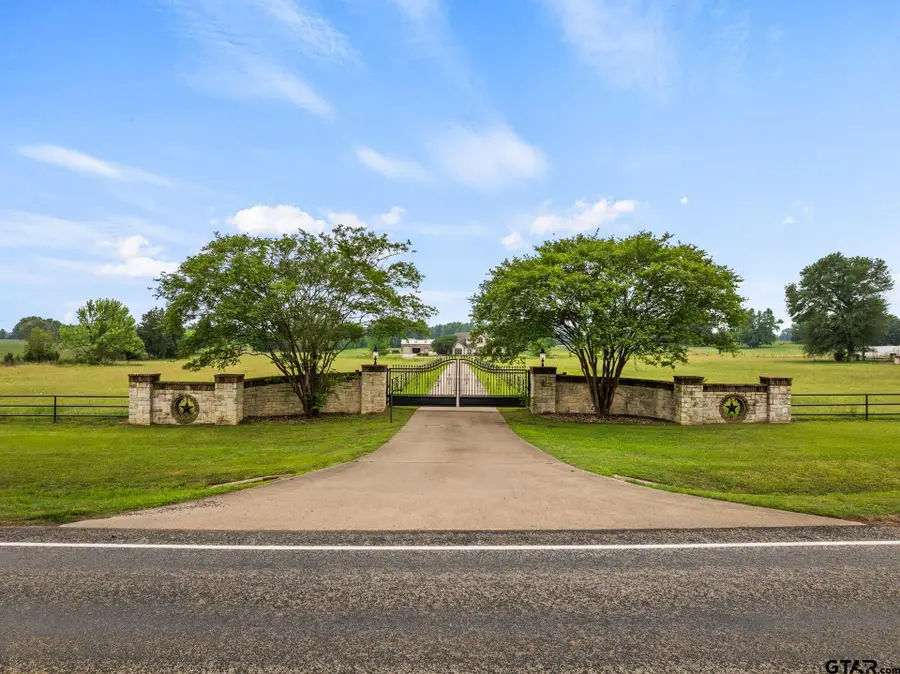 2320 W Highway 11, Pittsburg, TX 75686 - #2
