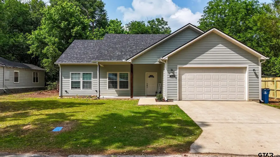 516 W FRONT, Mineola, TX 75773 - #2