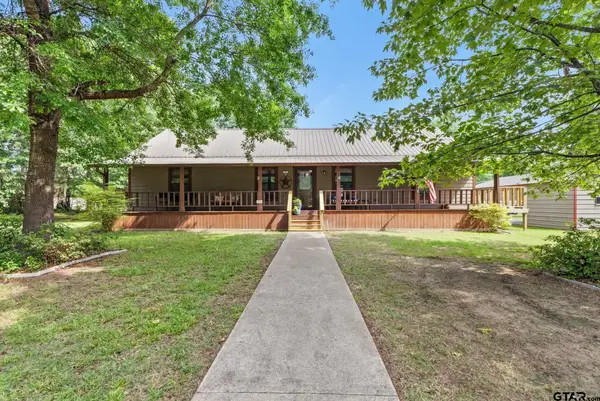 2270 Donna Dr, Chandler, TX 75758