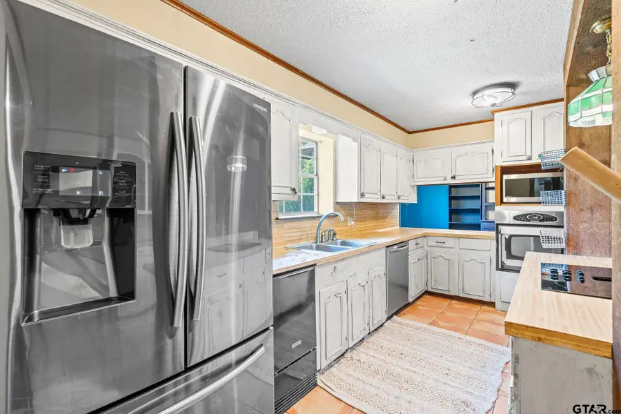 1006 Spring St, Longview, TX 75604 - #3