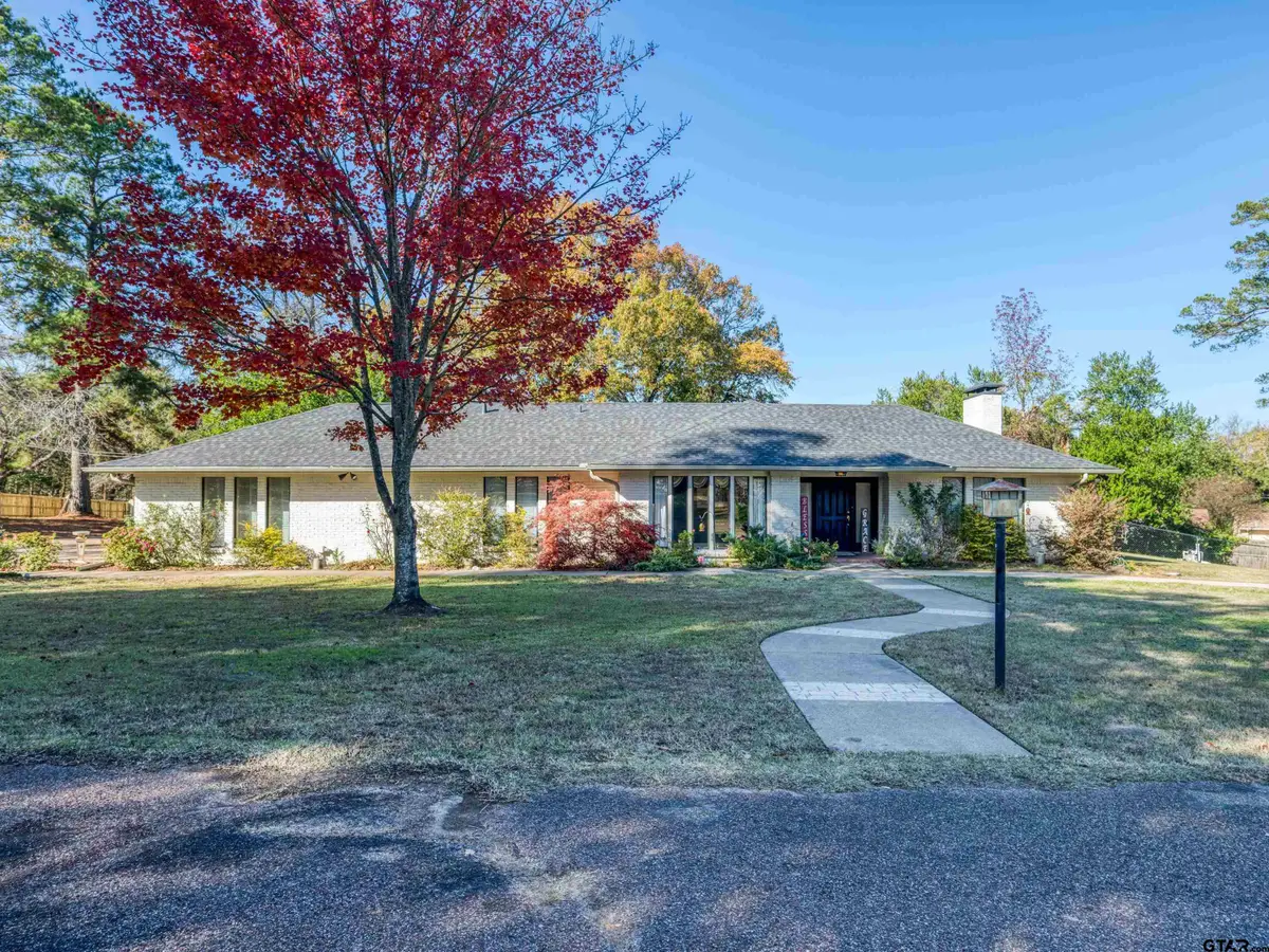 8212 Cambridge Rd, Tyler, TX 75703 - #1