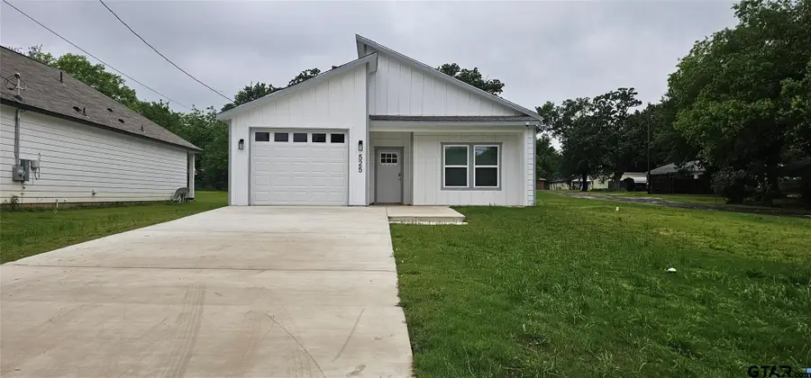 525 N Washington Street, Grand Saline, TX 75140 - #2