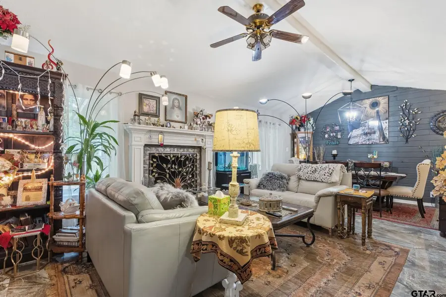 1201 Corey Dr., Whitehouse, TX 75791 - #2