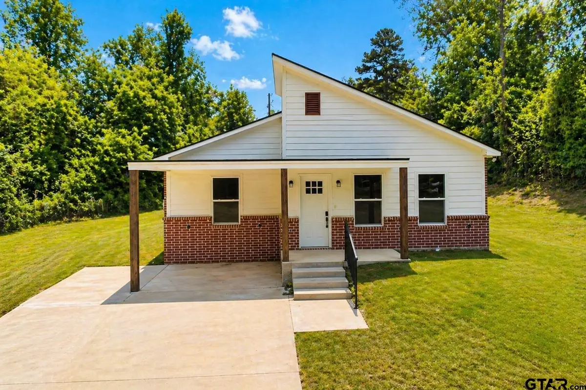 1410 W Connally St, Tyler, TX 75701 - #1