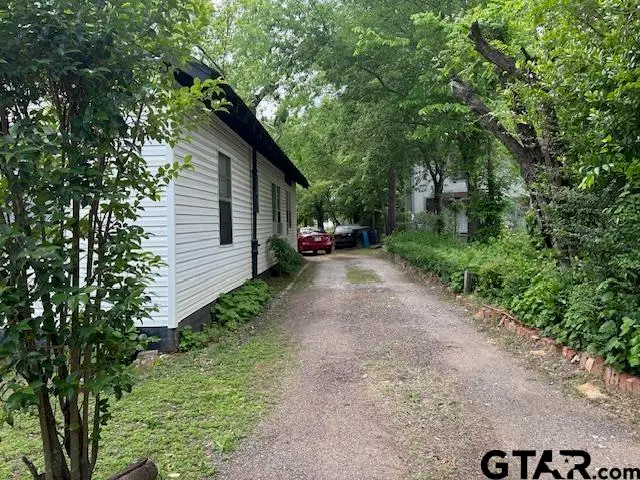 1308 N Whitten Ave, Tyler, TX 75702 - #3