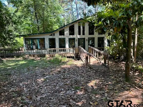 173 Bluewing Rdg, Holly Lake Ranch, TX 75765