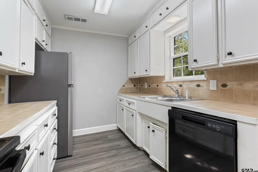 2226/2228 Aberdeen Dr, Tyler, TX 75703 - #3