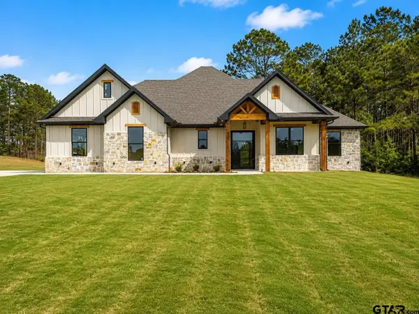 11740 Wildwood Dr, Whitehouse, TX 75791