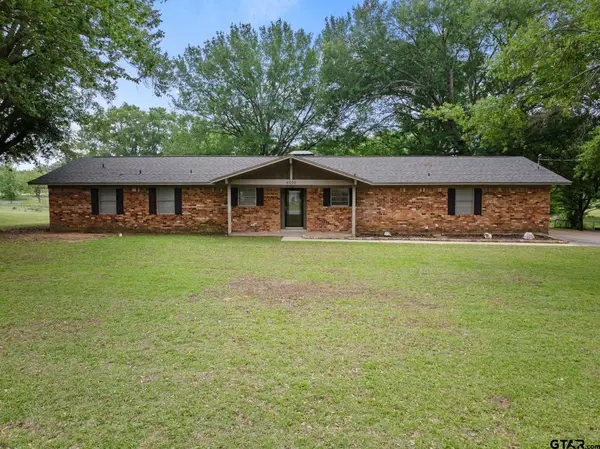 4006 Mark Lane, Mt Pleasant, TX 75455
