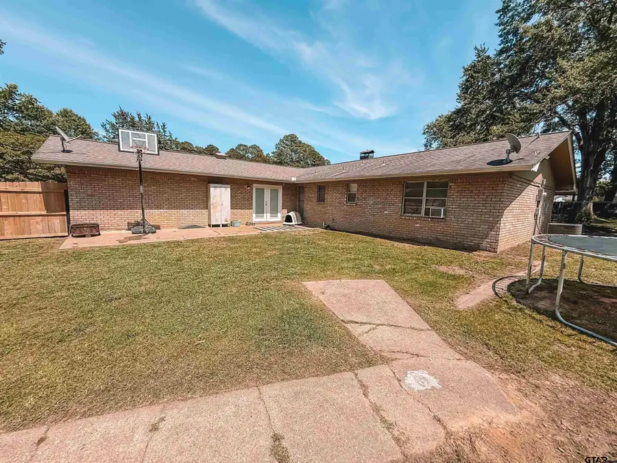 306 Kent Drive, Pittsburg, TX 75686 - #3