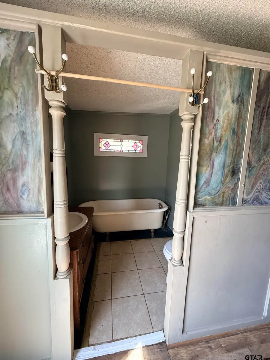 620 W Patten, Mineola, TX 75773 - #2