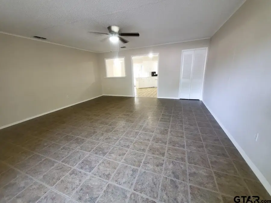 3105 Faith LN, Tyler, TX 75701 - #3