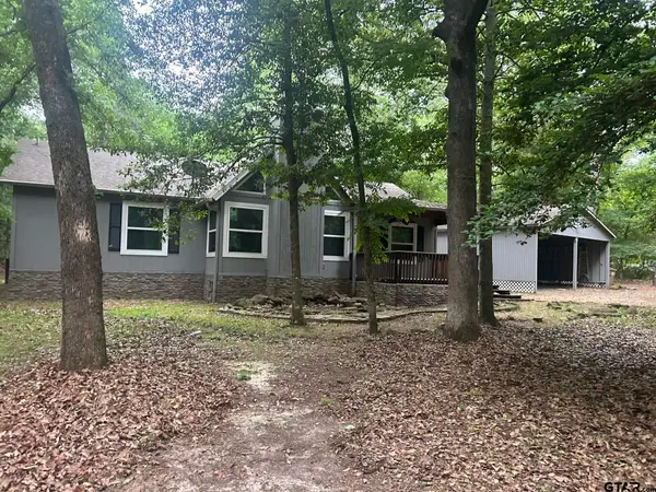 2055 Valleywood Trail, Holly Lake Ranch, TX 75765