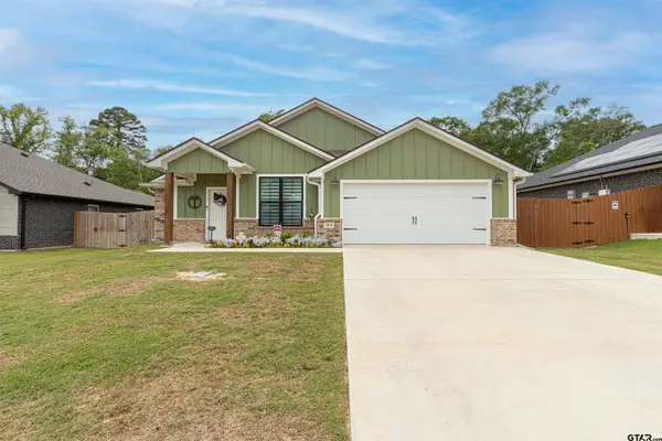 16210 Crossing Circle, Lindale, TX 75771