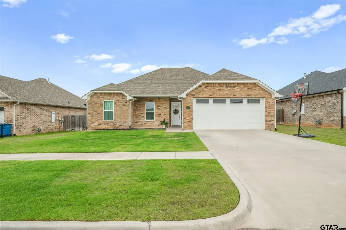 1707 Forestdale Boulevard, Whitehouse, TX 75791 - #1