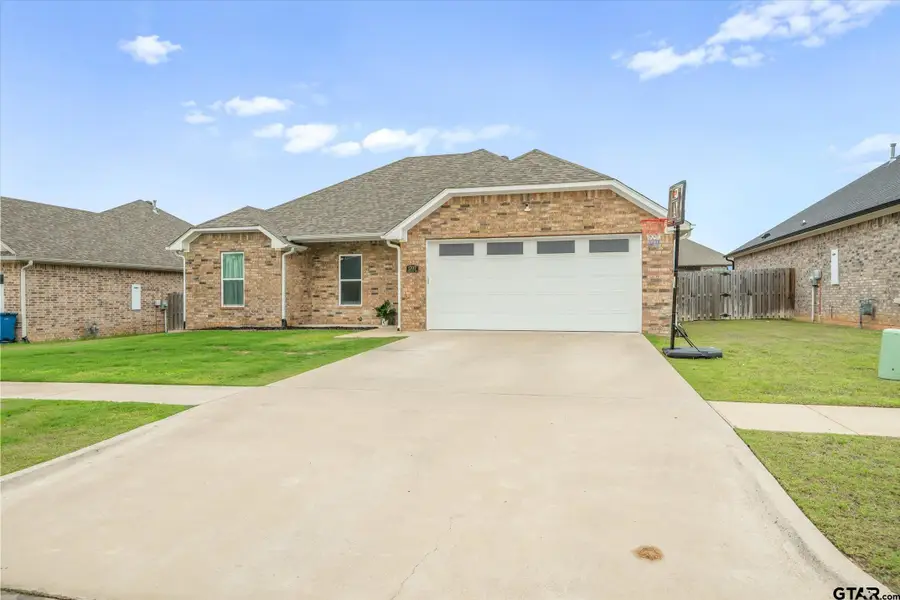 1707 Forestdale Boulevard, Whitehouse, TX 75791 - #3