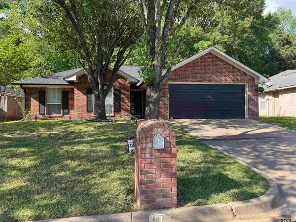 411 Frederick Circle, Flint, TX 75762