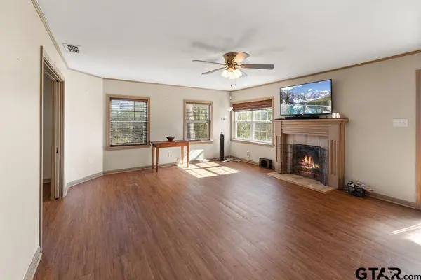 23115 US 79, Jacksonville, TX 75766