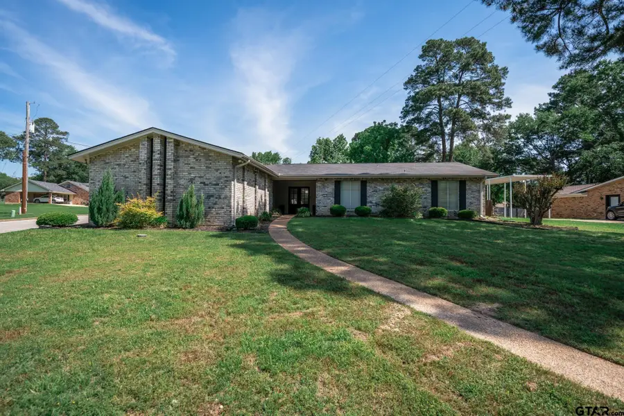 317 E Robinwood, White Oak, TX 75693 - #2