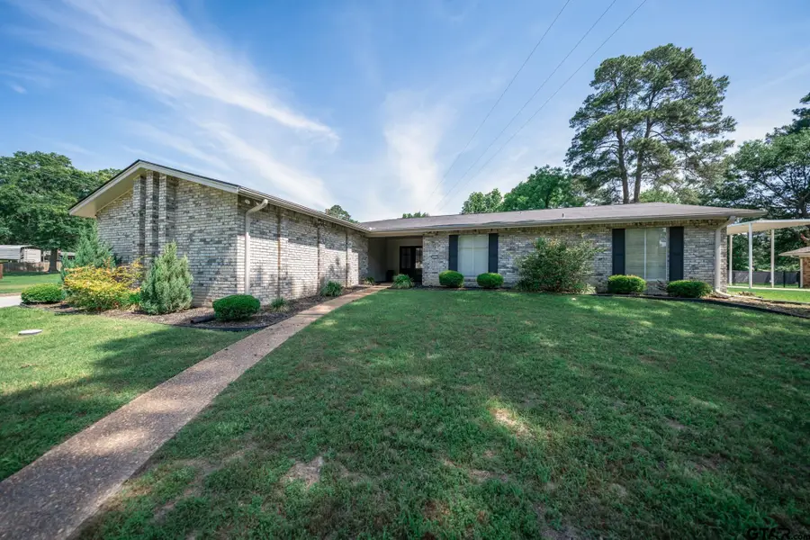 317 E Robinwood, White Oak, TX 75693 - #3