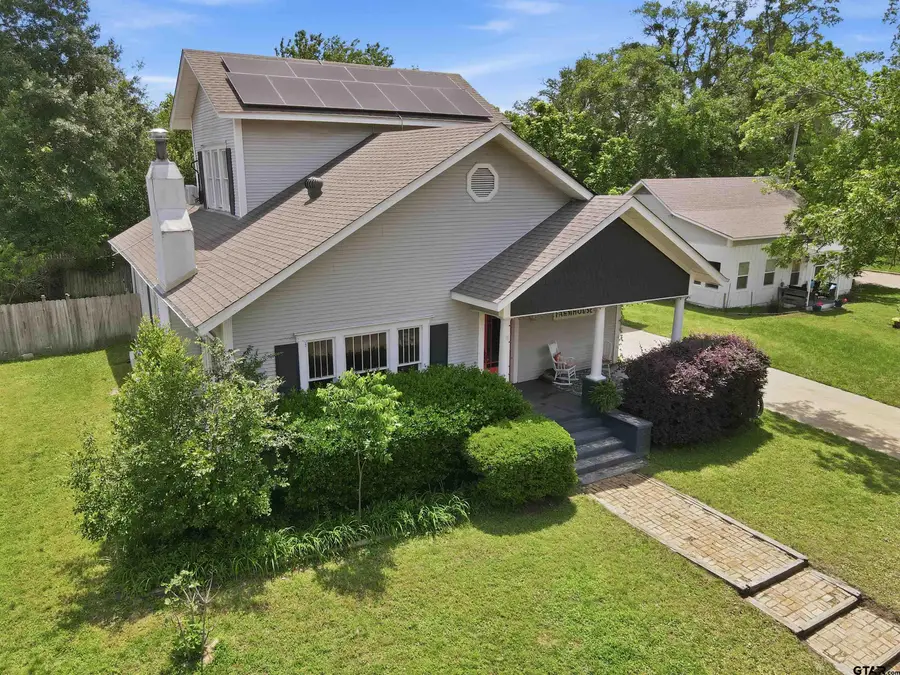 307 S Mill St, Winnsboro, TX 75494 - #3