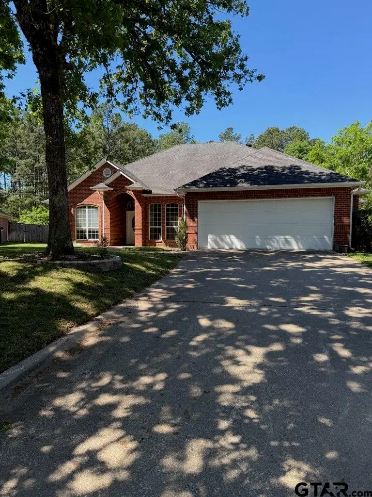 3204 Pebblebrook Cir, Tyler, TX 75707 - #1