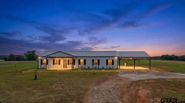 247 CR 1405, Jacksonville, TX 75766