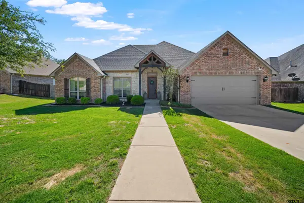 1013 Crescent Hill Ct, Bullard,  75757